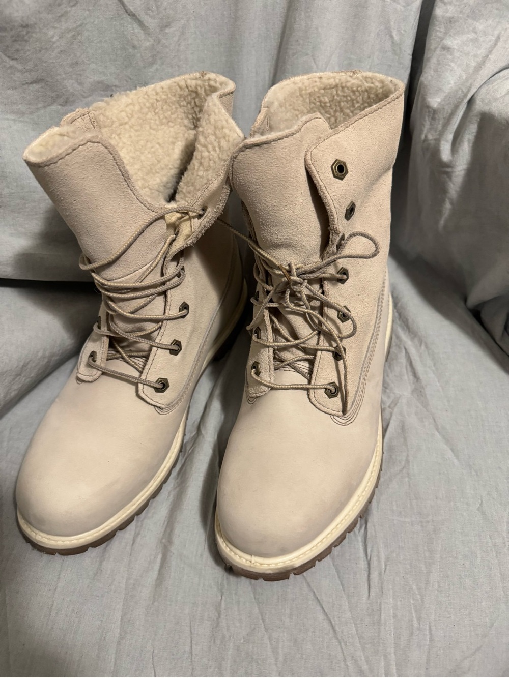 Timberland Lace-Up Boots - Cream Suede size 10